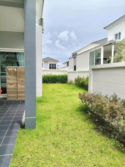 Villa de 3 dormitorios y 3 baños en alquiler en Supalai Bella, Wichit-Chalong