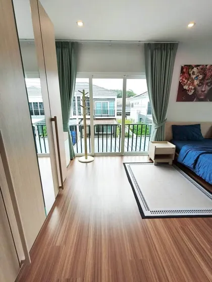 Villa de 3 dormitorios y 3 baños en alquiler en Supalai Bella, Wichit-Chalong