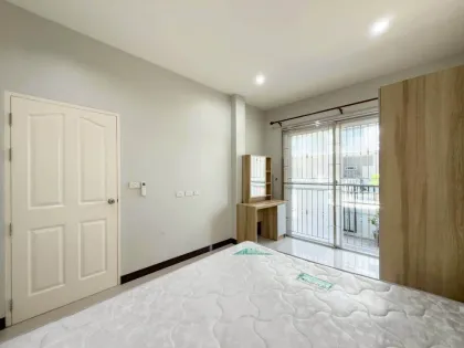 2 Schlafzimmer, 2 Badezimmer - Haus zur Miete in Pitak Home 2, Ratsada