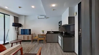 1-комнатная квартира с частным джакузи в The Deck Patong