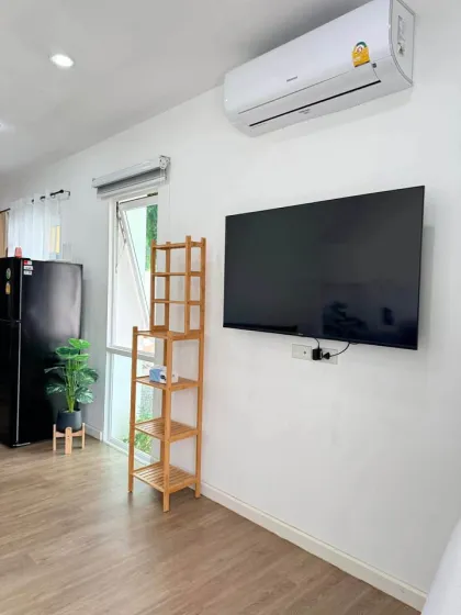 Maison de coin moderne à louer à Smile Ville X2, Cherng Talay