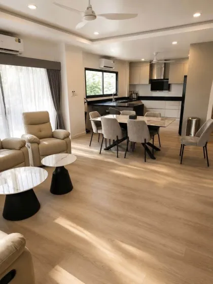 Вилла с 4 спальнями и 3 ванными и частным бассейном в Permsup Villa