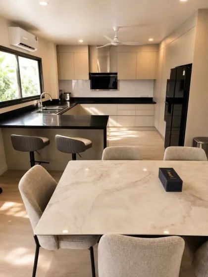 Вилла с 4 спальнями и 3 ванными и частным бассейном в Permsup Villa