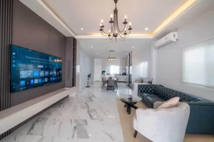 Роскошная вилла с 4 спальнями и частным бассейном в The Rich Villa Koh Kaew