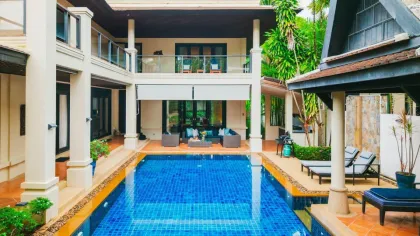 Luxuriöse 5-Schlafzimmer-Villa mit Privatpool nahe Layan Beach