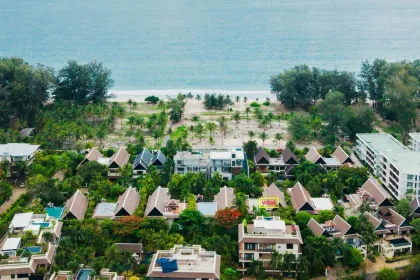 Luxuriöse 5-Schlafzimmer-Villa mit Privatpool nahe Layan Beach