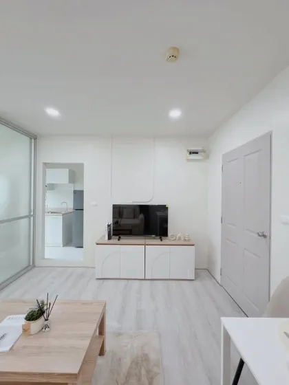 1-Zimmer-Wohnung zur Miete im Dcondo Kathu mit Stadt- und Bergblick