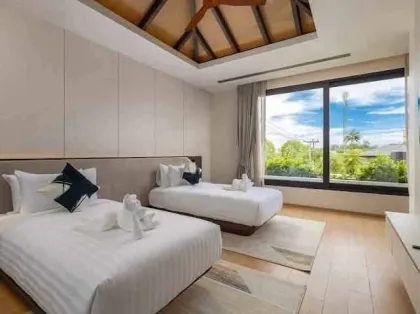Private Pool-Villa mit 4 Schlafzimmern & 5 Bädern zur Miete in Layan, Phuket