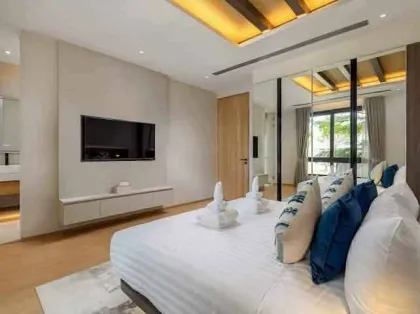 Private Pool-Villa mit 4 Schlafzimmern & 5 Bädern zur Miete in Layan, Phuket