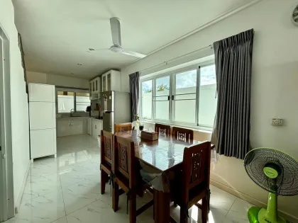 Villa con piscina lista para mudanza de 3 dormitorios en Rawai