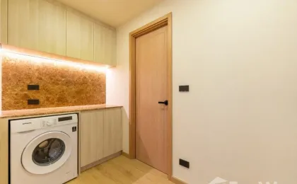 Квартира с 2 спальнями и выходом к бассейну в The Ozone Condominium
