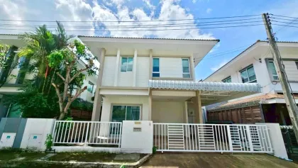 บ้านวิลล่า 3 ห้องนอนให้เช่า ใกล้ BIS ภูเก็ต