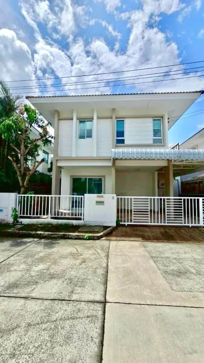 บ้านวิลล่า 3 ห้องนอนให้เช่า ใกล้ BIS ภูเก็ต