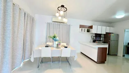 บ้านวิลล่า 3 ห้องนอนให้เช่า ใกล้ BIS ภูเก็ต