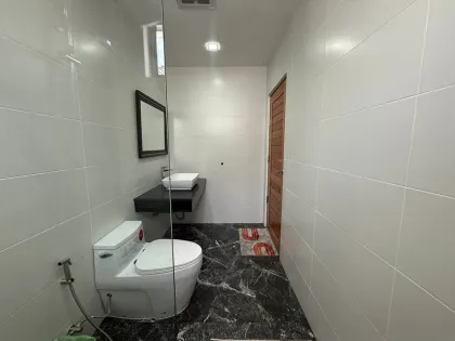 Villa rénovée avec piscine 3 chambres à louer à Choengtalay