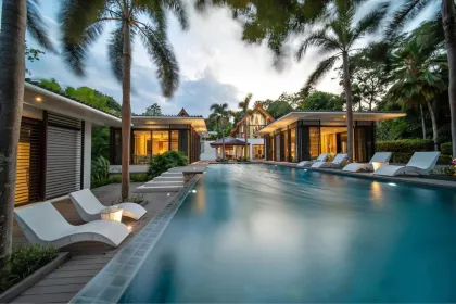 Роскошная 5-Спальная Вилла на Первой Линии в Yamu Residence Marina