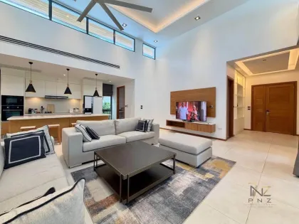 Privatpool-Villa mit 3 Schlafzimmern und 5 Bädern in Bang Tao zu vermieten