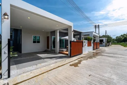 2-Bedroom, 3-Bathroom Private Villa for Rent in Choeng Thale, Phuket