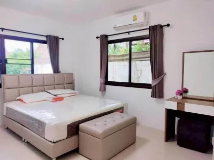 3 Schlafzimmer, 2 Badezimmer Einfamilienhaus zur Miete in Mueang Mai, Thalang