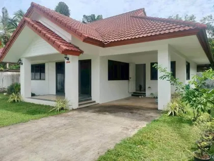 3 Schlafzimmer, 2 Badezimmer Einfamilienhaus zur Miete in Mueang Mai, Thalang