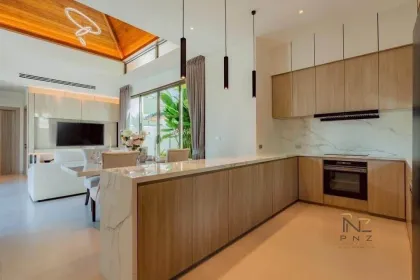 Moderne 3-Schlafzimmer Poolvilla zur Miete in der Nähe des Rawai Strandes