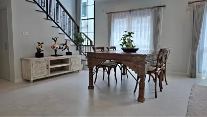 Villa de 4 habitaciones con piscina de agua salada en renta en Setthasiri Koh Kaew
