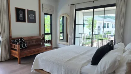 Villa de 4 habitaciones con piscina de agua salada en renta en Setthasiri Koh Kaew