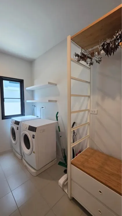 Villa de 4 habitaciones con piscina de agua salada en renta en Setthasiri Koh Kaew