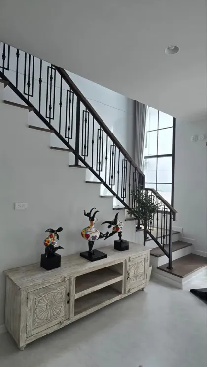 Villa de 4 habitaciones con piscina de agua salada en renta en Setthasiri Koh Kaew