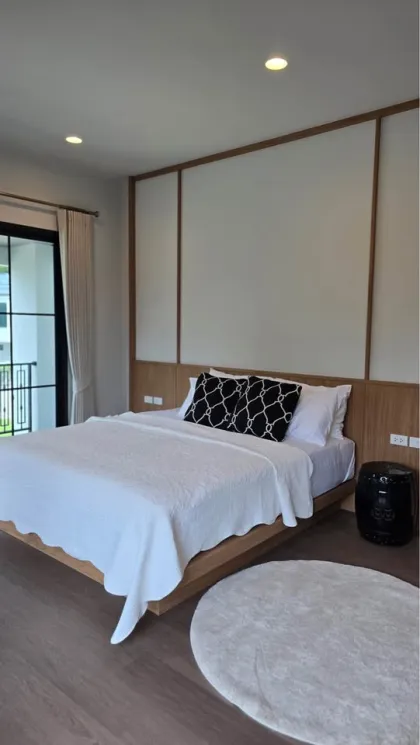 Villa de 4 habitaciones con piscina de agua salada en renta en Setthasiri Koh Kaew