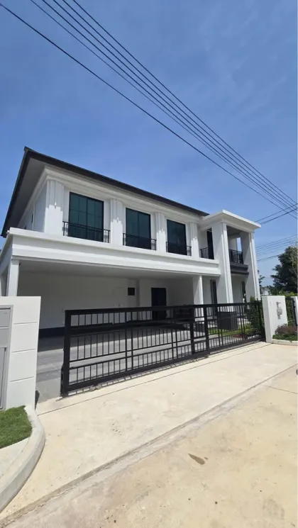 Villa de 4 habitaciones con piscina de agua salada en renta en Setthasiri Koh Kaew