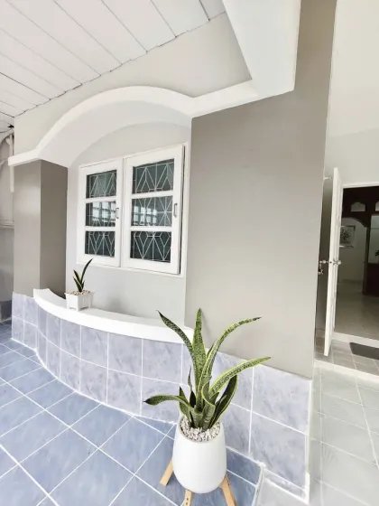 3-спальная 2-ванная квартира с полной меблировкой в Phuket Villa California