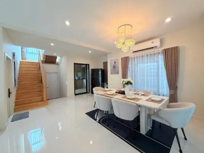 Современный роскошный дом с крышей в The Palm Kathu–Patong
