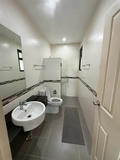 Charming 3-Bedroom Detached House for Rent in Grand Boat Plaza, Patong