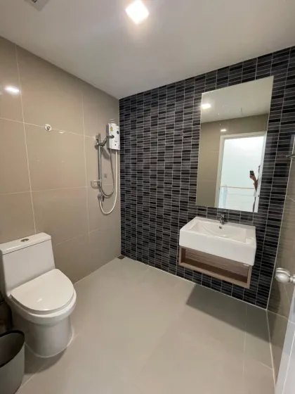 3 Schlafzimmer, 2 Badezimmer Villa zur Miete in Pruksa Ville, Nai Yang