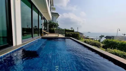 Luxuriöse Meerblick-Poolvilla in Ao Po mit 3 Schlafzimmern und 3 Bädern