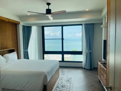 Luxuriöse Meerblick-Poolvilla in Ao Po mit 3 Schlafzimmern und 3 Bädern