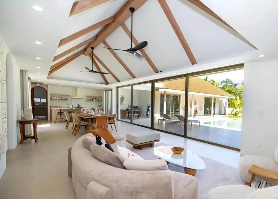 Amplia villa de 5 habitaciones con piscina en Choeng Thale