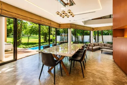 Роскошная вилла с 4 спальнями и 5 ванными, бассейн, Green Mile Villa, Пхукет