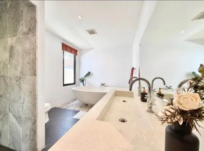 Beautiful 2-Bedroom Private Pool Villa in Rawai