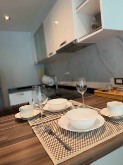 Квартира с 1 спальней и видом на бассейн в The Emerald Terrace, Патонг