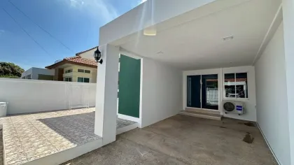 3 Schlafzimmer 2 Badezimmer Doppelhaushälfte zur Miete, Villa Chaofa 2, Thalang