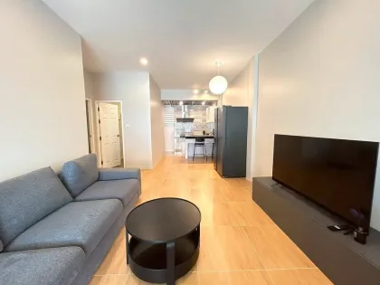 3 Schlafzimmer 2 Badezimmer Doppelhaushälfte zur Miete, Villa Chaofa 2, Thalang