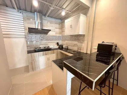 3 Schlafzimmer 2 Badezimmer Doppelhaushälfte zur Miete, Villa Chaofa 2, Thalang