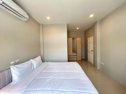 3 Schlafzimmer 2 Badezimmer Doppelhaushälfte zur Miete, Villa Chaofa 2, Thalang