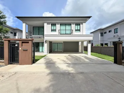 Moderne Luxusvilla mit 4 Schlafzimmern zur Miete in Kathu – Nähe Patong