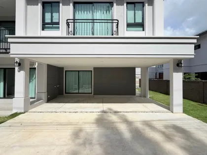 Moderne Luxusvilla mit 4 Schlafzimmern zur Miete in Kathu – Nähe Patong