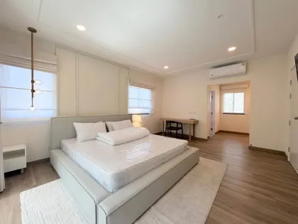 Moderne Luxusvilla mit 4 Schlafzimmern zur Miete in Kathu – Nähe Patong