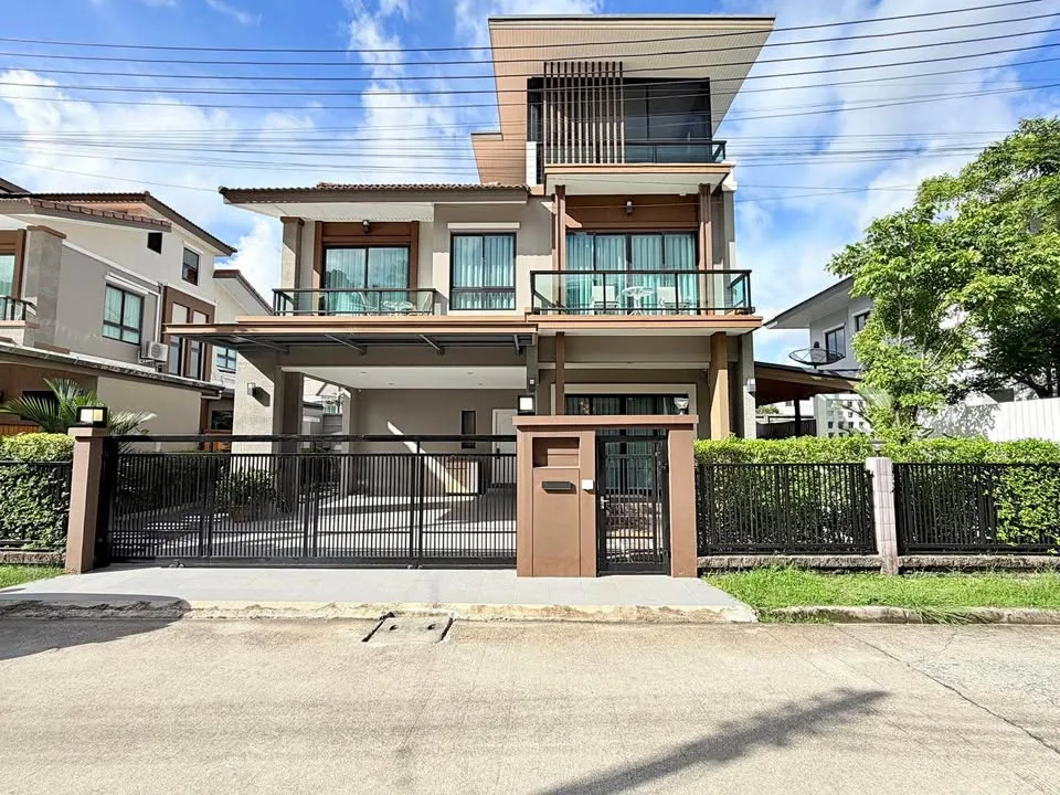 Modern Luxury Villa with Rooftop in The Palm Kathu–Patong