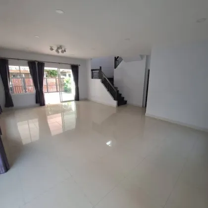 Просторная вилла с 3 спальнями в аренду в Phuket Villa Kathu